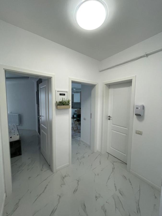 Ayan-Ayaz Luxury Appartement Năvodari Buitenkant foto
